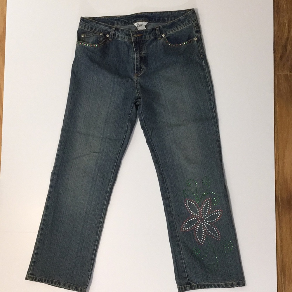 Lilly Pulitzer size 8 Crystal embellished Capris